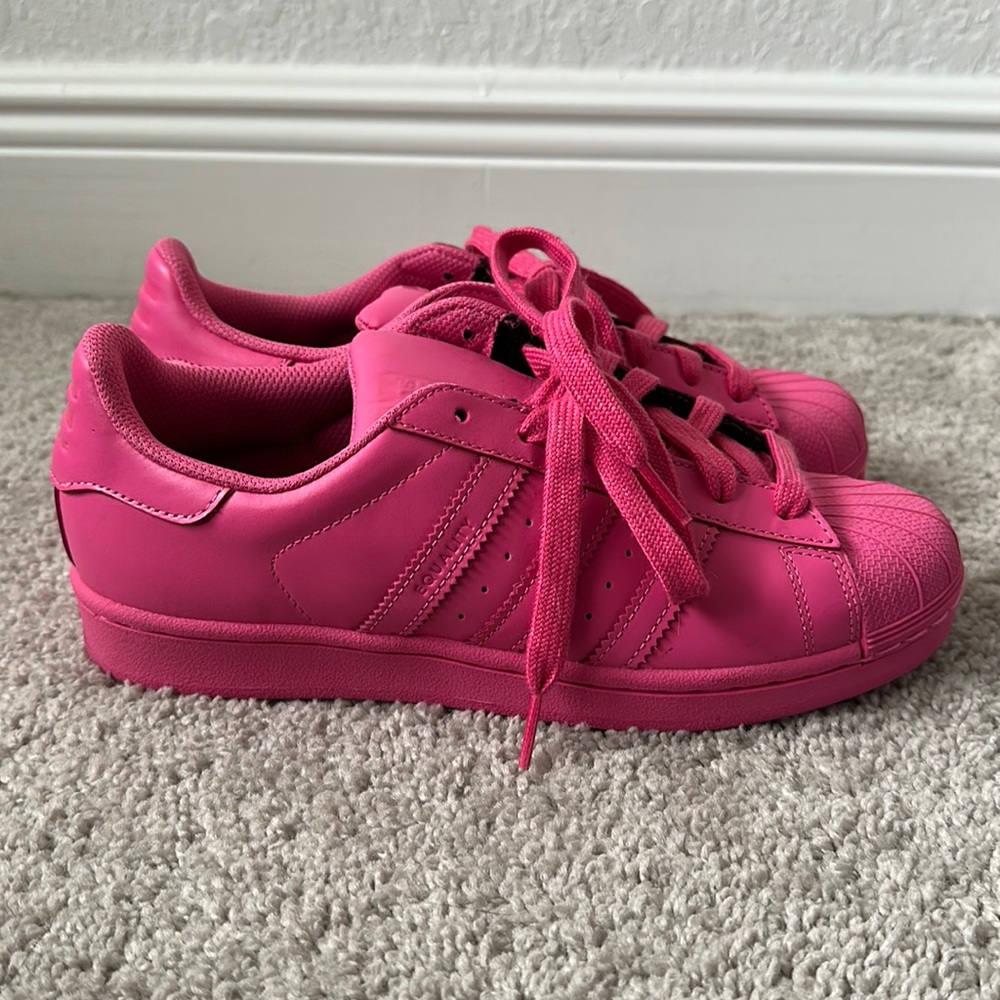 Adidas Pharrell Williams Superstar Pink Sneakers